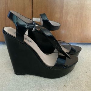 Black Wedges